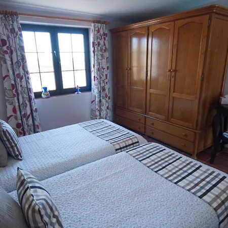 Sleeps 8 With Pool And Wifi Villa Mácher