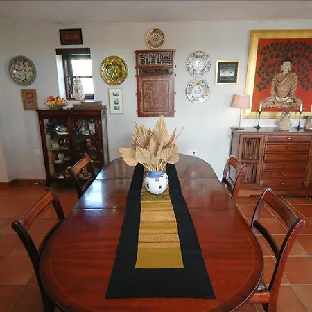 Sleeps 8 With Pool And Wifi *